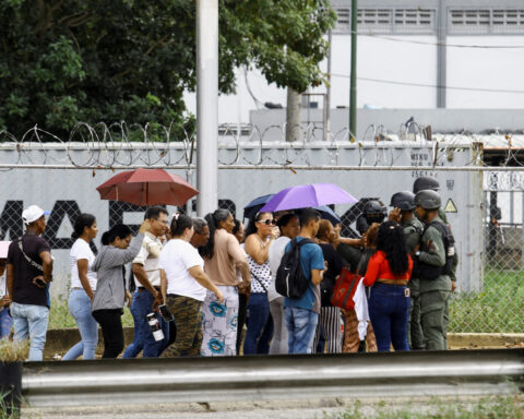 Venezuela to free additional 177 election protesters