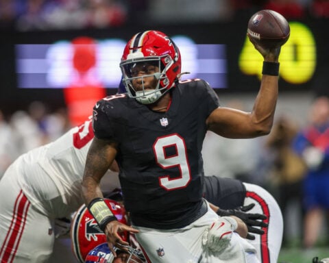 Historic Daniels performance snaps Eagles streak, Bills survive slugfest and Falcons rookie shines: NFL Week 16 Sunday wrap