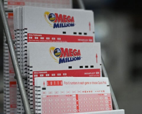 Winner of New Jersey’s $1.13 billion jackpot finally claims prize