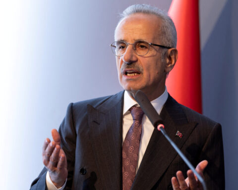 Turkey aiming for maritime agreement with Syria, transport minister says