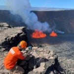 Tourists flock to see dramatic volcano eruption in Hawaii