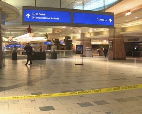 Christmas shooting at Phoenix airport leaves 3 people wounded