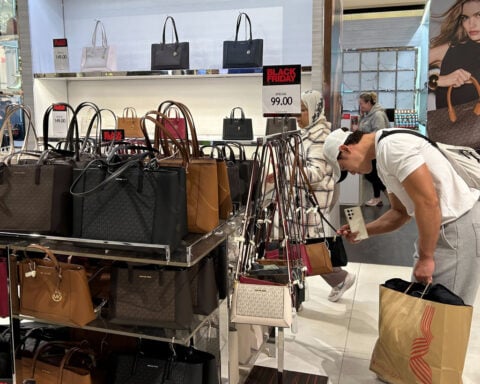 Holiday shoppers increased spending by 3.8% despite higher prices