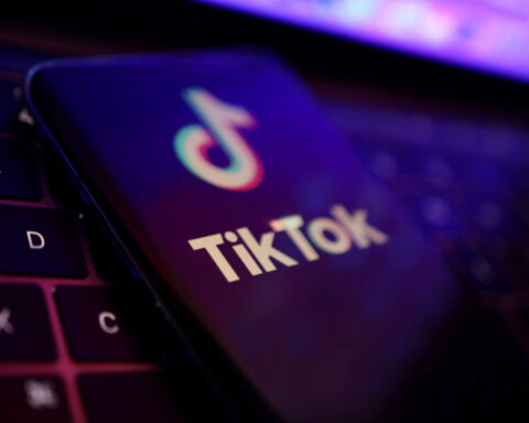 Free-speech advocates tell Supreme Court US TikTok law reminiscent of dictatorships