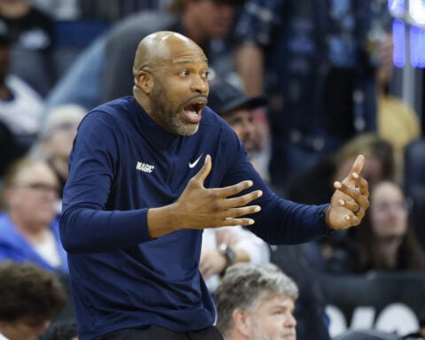 NBA coaches react with dismay over firing of 2-time coach of the year Mike Brown