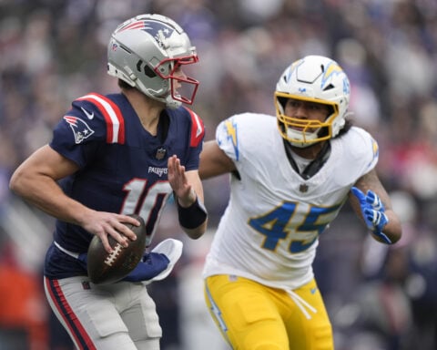 Patriots QB Drake Maye returns to game after evaluation for head injury vs. Chargers