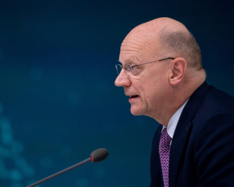 Siemens reviewing Healthineers majority stake, CFO tells Handelsblatt