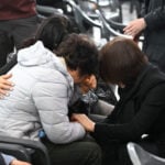 Families mourn air crash victims in South Korean airport