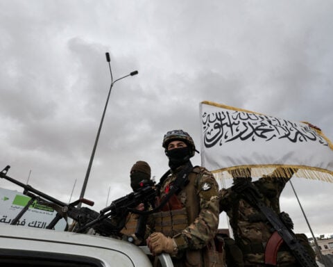 Syria appoints some foreign Islamist fighters to its military, sources say