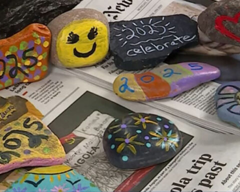 Bay View mother, daughter use painted rocks to spread inspirational messages for the new year