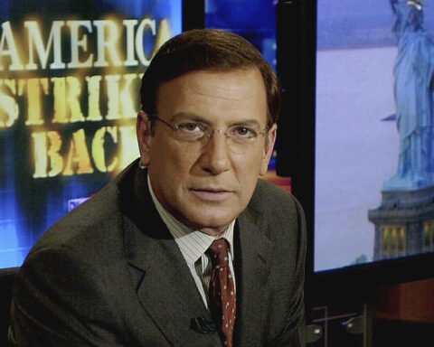 Former CNN anchor Aaron Brown, who helped viewers through the Sept. 11 attacks, has died