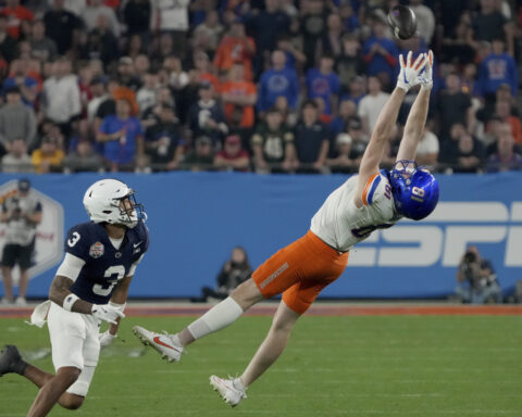 No. 5 Penn State bottles up Jeanty, beats No. 8 Boise State 31-14 in Fiesta Bowl