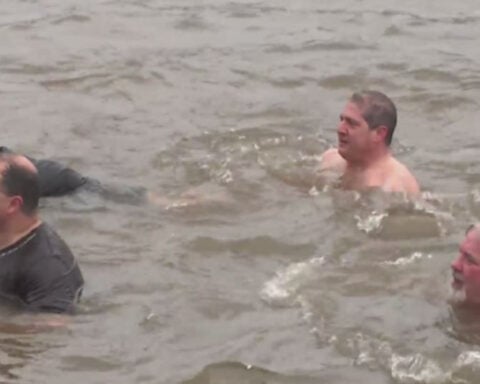 Hundreds brave cold river waters in Pittsburgh for annual Polar Bear Plunge