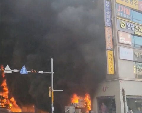 Dozens rescued in South Korea building fire, emergency department says