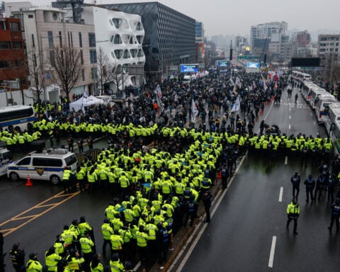 South Korea's presidential security chief defies Yoon arrest bid as deadline looms