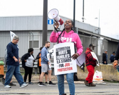 US port labor talks resume with spotlight on automation