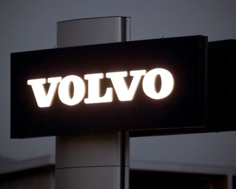 Volvo Cars December sales down 3% while electric vehicles rise