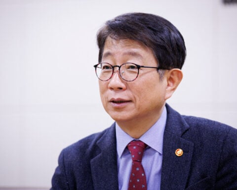 South Korean transport minister plans to resign over country's worst air crash