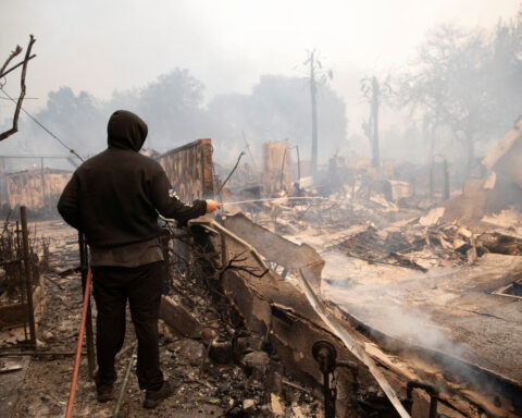In Los Angeles, water runs short as wildfires burn out of control