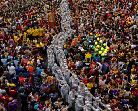 Philippines' Black Nazarene procession draws hundreds of thousands of devotees