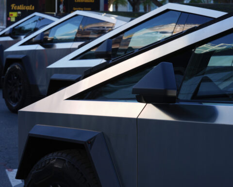 Uncertainty over Trump's electric vehicle policies clouds 2025 forecast for carmakers