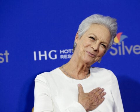 Jamie Lee Curtis pledges $1 million for LA wildfire relief