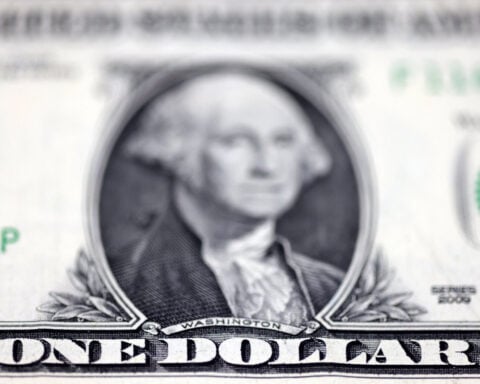 Dollar gains extend ahead of US jobs reading