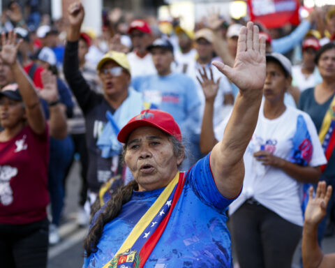 Venezuela's Maduro takes new oath amid protests and international rebuke