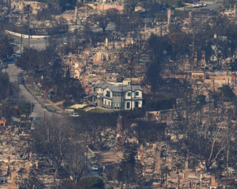 Los Angeles wildfires trigger air quality warnings and health concerns