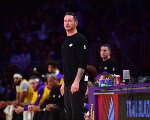 NBA-Lakers' coach Redick in shock after losing home to LA wildfires