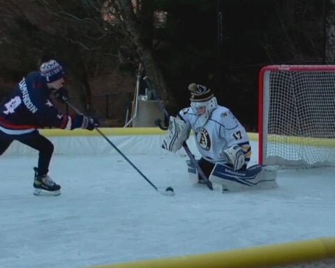 Backyard ice rink a hotspot during cold stretch