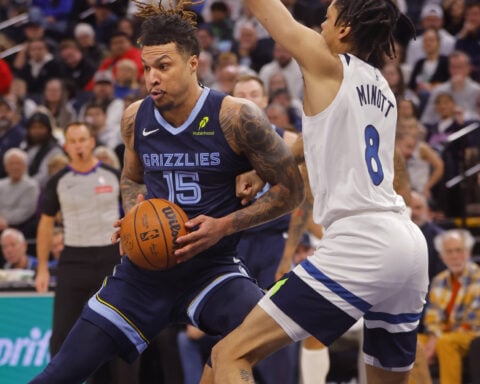 Morant hits tiebreaking shot with 18 seconds left as Grizzlies beat Timberwolves 127-125