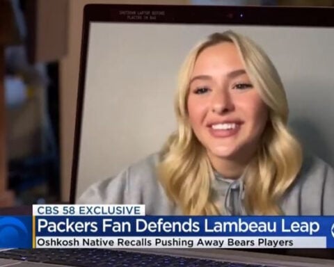 'I'm also gonna protect our home': Packers fan recalls blocking Bears players from doing Lambeau Leap