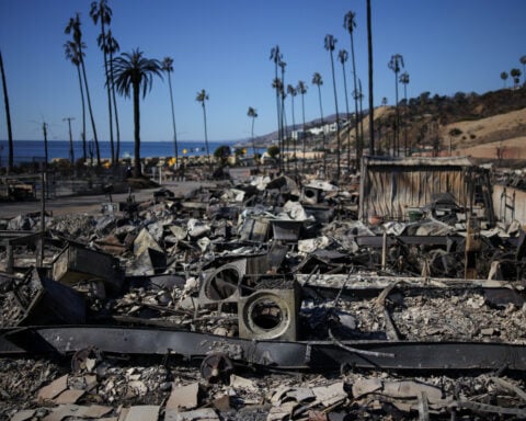 Sports-Los Angeles sports teams donate $8 million to wildfire relief efforts