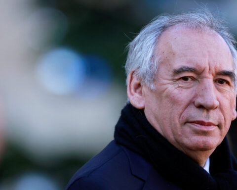 Bonne chance, Bayrou