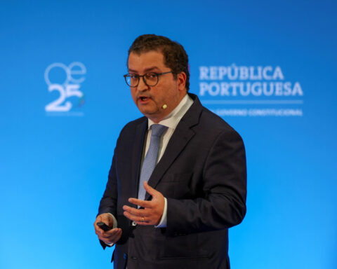 Portugal's growth likely accelerating, finance minister says