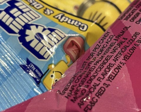 FDA bans red dye No. 3 from foods