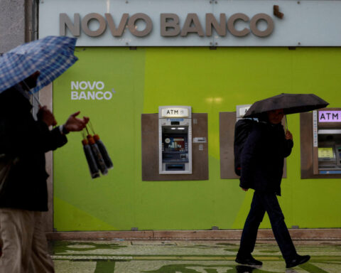 Novo Banco owners to receive $1.34 billion when bank makes first dividend payment