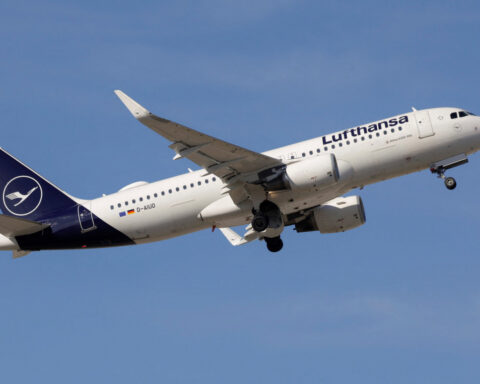 EU to order Lufthansa to restore Condor's access to its short-haul network