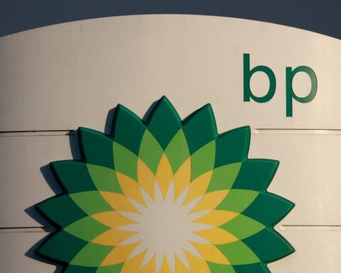 BP cuts over 5% of workforce to reduce costs