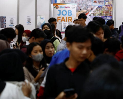 Global unemployment set to hold near historical low of 5%, ILO says