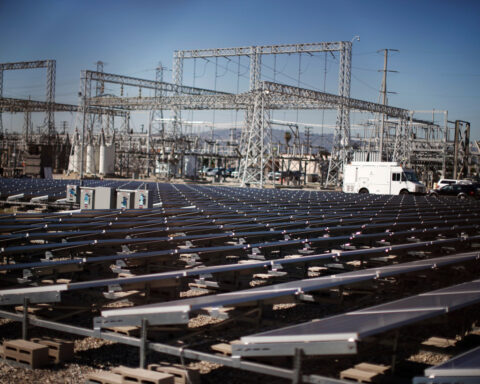 Moody's says LA fire may pose risk to Southern California Edison