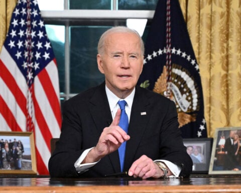 Biden warns that an oligarchy is forming that threatens US democracy