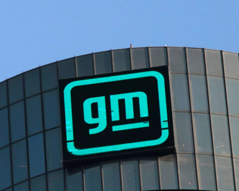 GM agrees to 5-year ban on selling drivers' location data