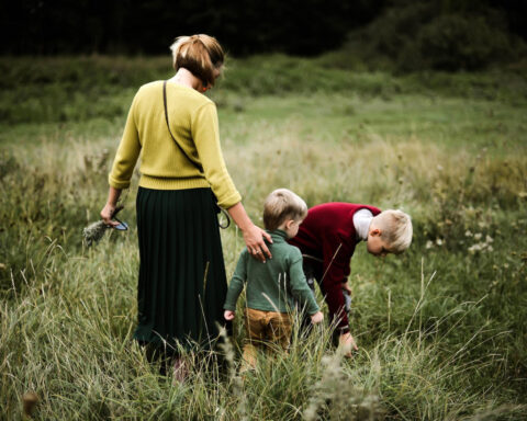 Do you have a favorite child? A new study may answer why