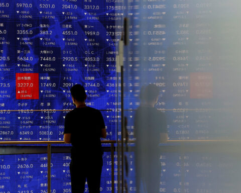 Foreigners pull out of Asian bonds for a second month in December