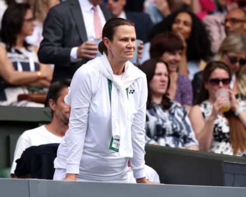 Pam Shriver says ‘most’ of her grand slam trophies were stolen while at hotel during wildfire evacuation