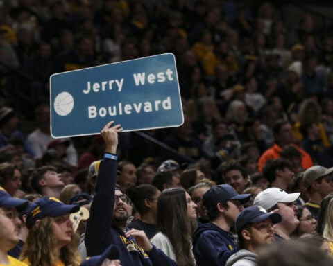 West Virginia celebrates the life of NBA great Jerry West at sellout game with No. 2 Iowa State