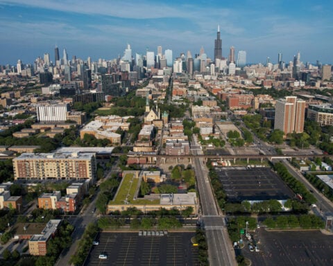 Have your I-9s ready: Chicago restaurants prep for Trump immigration sweeps