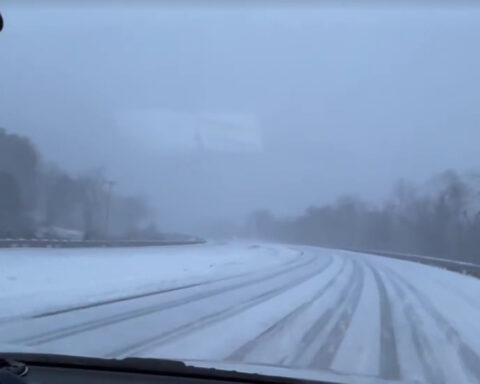 Couple slides off road in Red River Gorge following KY snowstorm